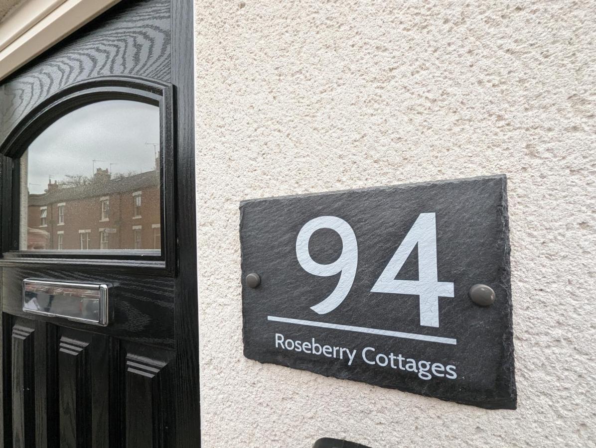 Blossom Holiday Lets - 94 Roseberry Cottages Гисборо Экстерьер фото
